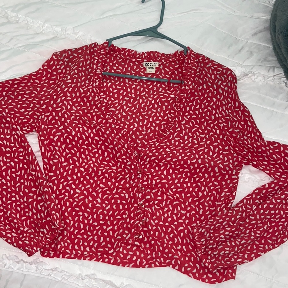 Medium Billabong blouse!
